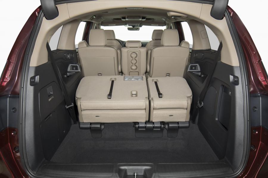 Багажник Honda Odyssey 2017 года  (фото 110 из 160)
